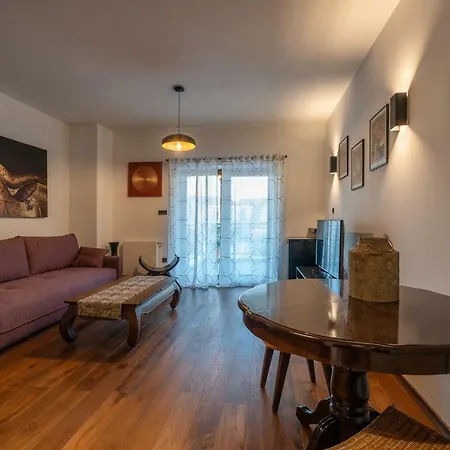 Nomad Luxury Βόντιτσε